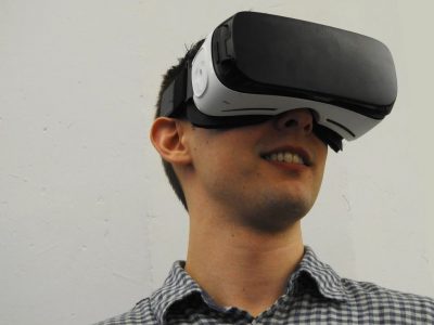 How Businesses Are Using Virtual Reality