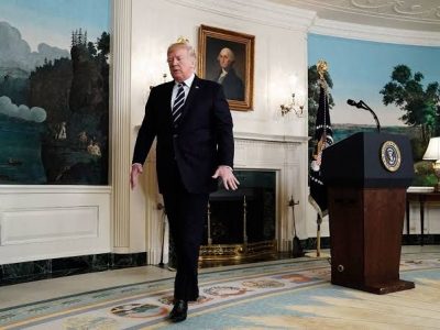Donald Trump returns to the White House by threatening Iran and attacking impeachment